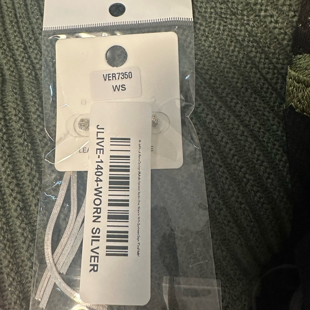 Elegant Silver Drop Earrings - Picture 5 of 5